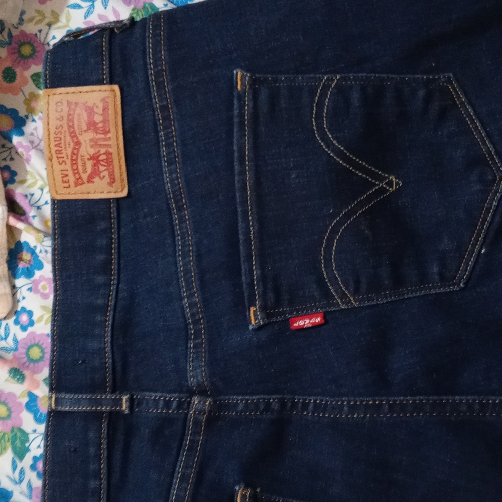 Levies Classic Boot Cut Jeans l